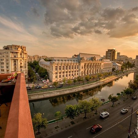 Baroque Splendor: Breathtaking Views & Design Leilighet Bucureşti Eksteriør bilde
