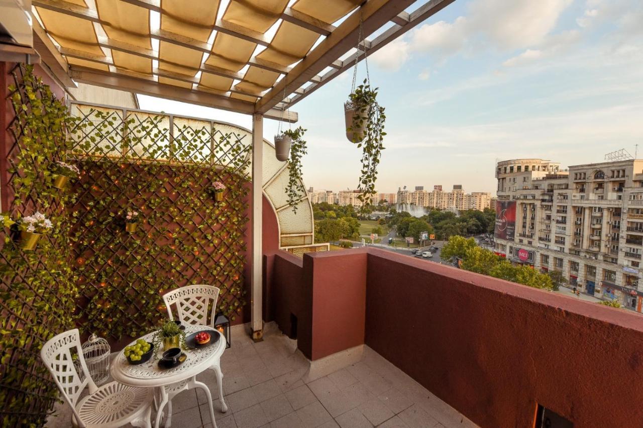 Baroque Splendor: Breathtaking Views & Design Leilighet Bucureşti Eksteriør bilde